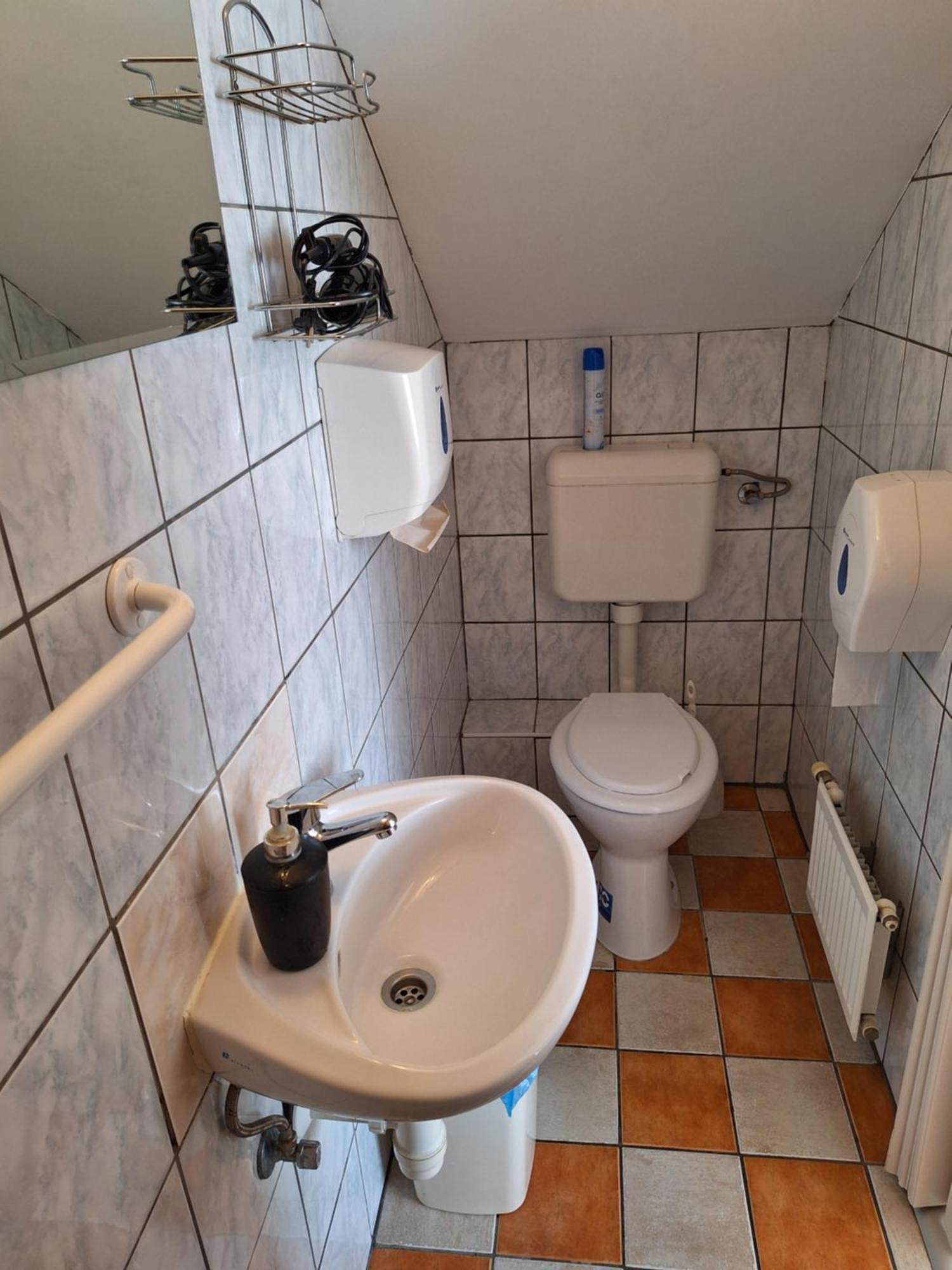 Lila Akac Vendeghaz Esztergom Bed & Breakfast Exterior foto