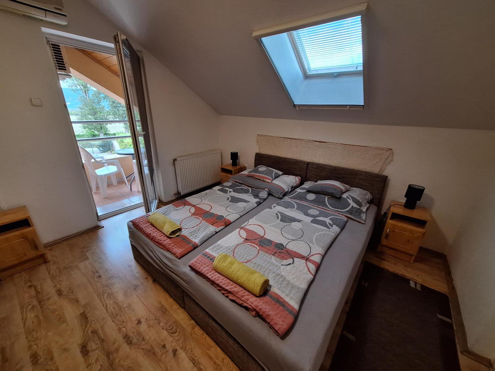 Lila Akac Vendeghaz Esztergom Bed & Breakfast Exterior foto